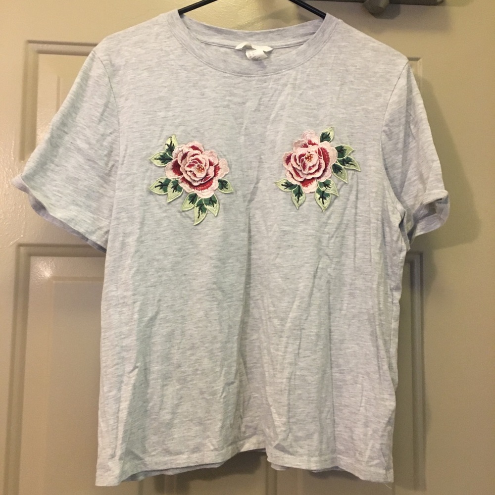 NWOT Grey T-Shirt with Pink Rose Front Patches + Discounted Shipping